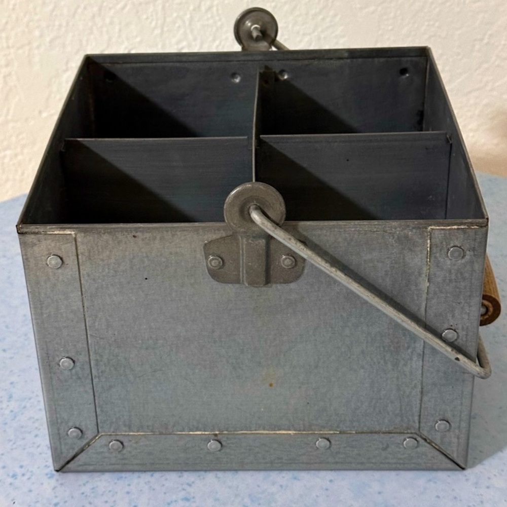 Metal Storage Organizer with Handle
